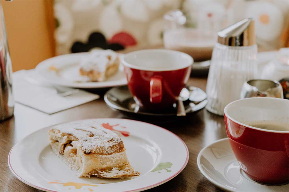 Jugendwohnheim Saalbach Frühstück verpflegung