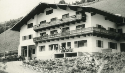 Jugendpension Sonnegg in Saalbach Hinterglem - Die Jugendherberge in einer alten Aufnahme